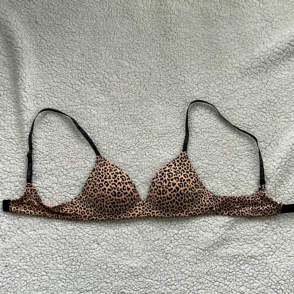 Victoria’s Secret 34A animal print bra